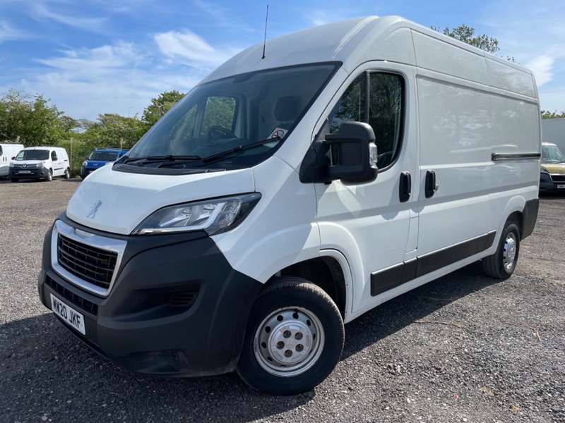 PEUGEOT BOXER BLUEHDI 335 L2H2 PROFESSIONAL 2.2 HDi Euro 6. 2020