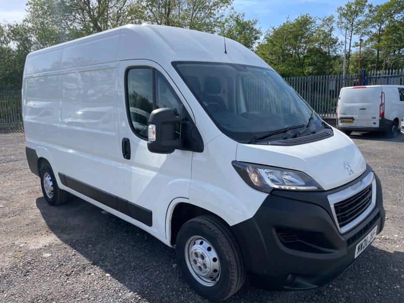 PEUGEOT BOXER BLUEHDI 335 L2H2 PROFESSIONAL 2.2 HDi Euro 6. 2020