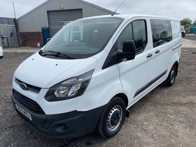 FORD TRANSIT CUSTOM Crew Cab. Aircon. DAB. Appleplay Android. 6 Seats. 2015